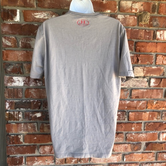 Under Armour gray short sleeve loose fit tee size Medium - Picture 5 of 8